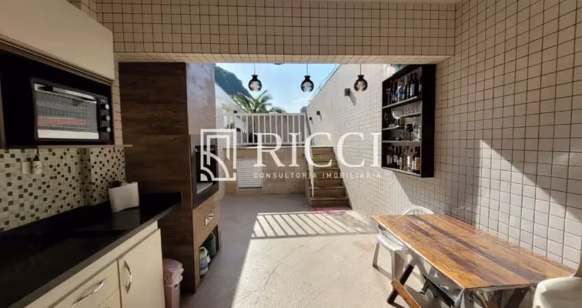 Casa com 4 suítes - Piscina e churrasqueira