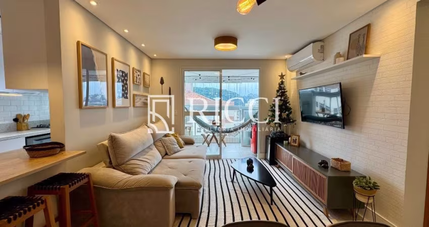 Apartamento à venda em Santos-SP, Campo Grande: 2 quartos, 1 suíte, 2 salas, 2 banheiros, 1 vaga, 74m². Aproveite!