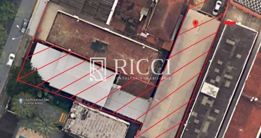 Galpão Comercial à Venda em São Vicente-SP, Jardim Independência: 4 Salas, 5 Banheiros, 6 Vagas e 1.092m² de Área