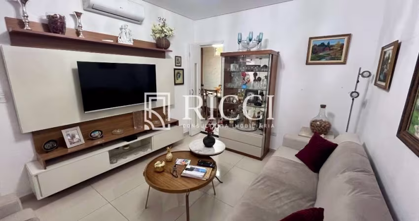 Imperdível! Casa à venda na Ponta da Praia, Santos-SP: 2 quartos, 2 suítes, 1 sala, 3 banheiros, 1 vaga, 60m².