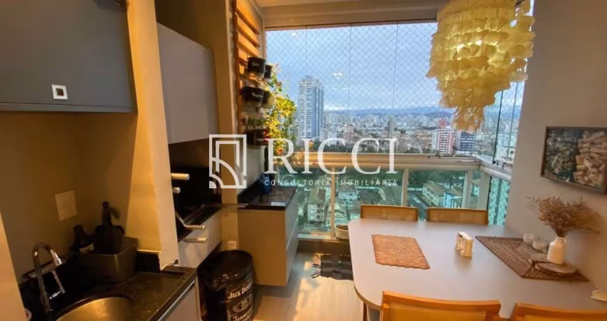 Apartamento com 2 Quartos à Venda na Ponta da Praia, Santos