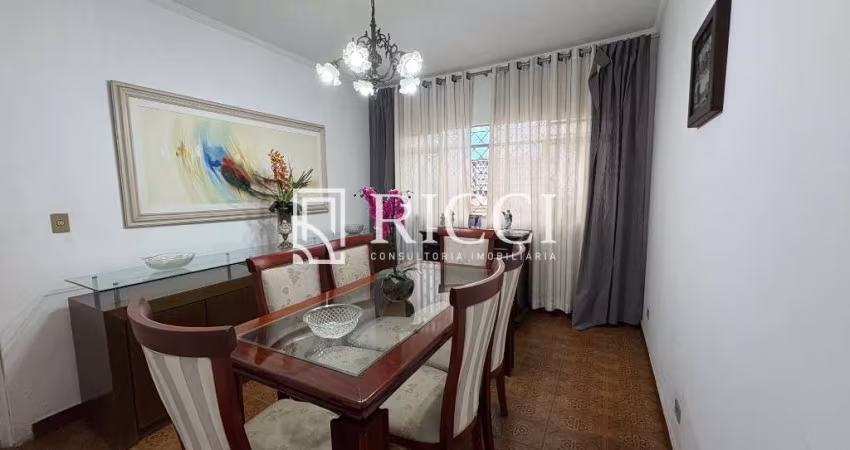 Imóvel à venda em Santos-SP, Macuco: Casa com 3 quartos, 3 salas, 2 banheiros e 120,00 m² de área.