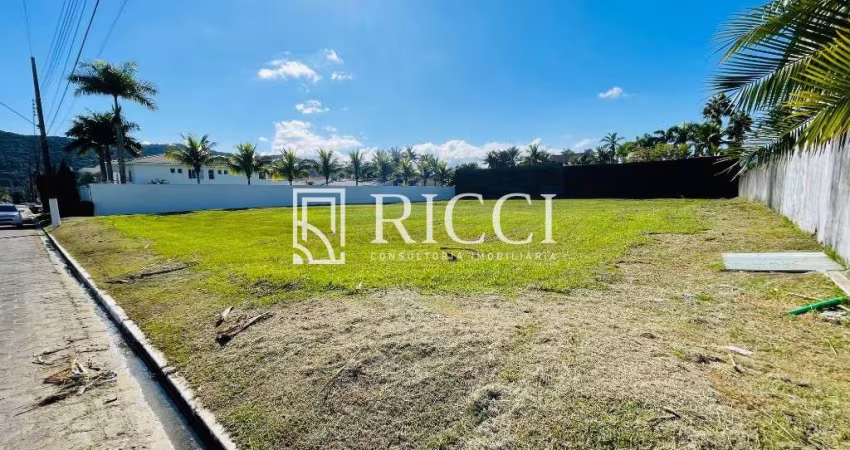 Terreno à Venda no Jardim Acapulco, Guarujá-SP: 1.000,00 m² de área disponível!