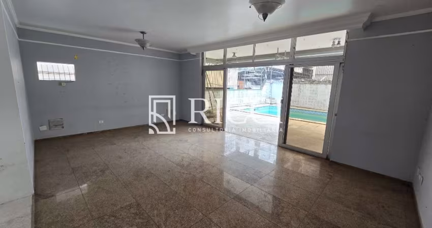 Casa com 3 Quartos à Venda no Boqueirão, Santos - SP