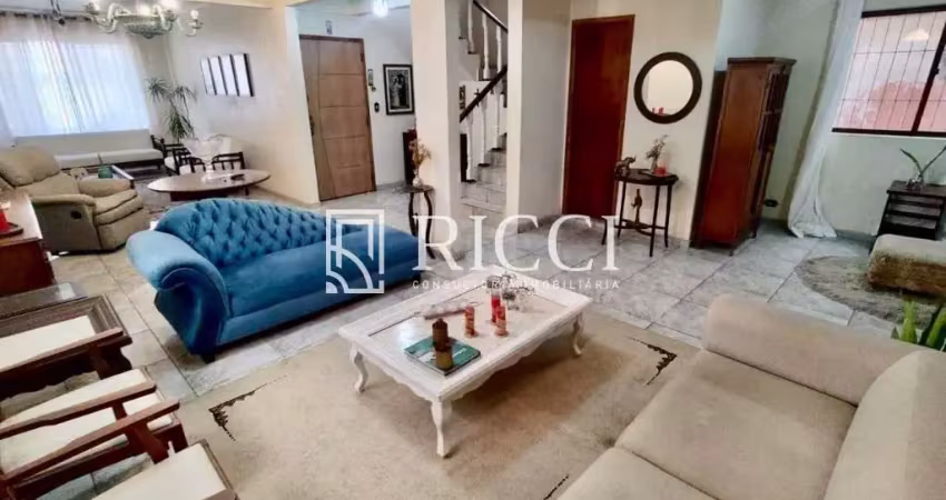 Casa à Venda em Santos, 4 quartos, Campo Grande ? RICCI