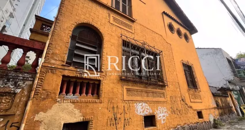 Casa residencial ou comercial para venda na encantadora região da pompéia