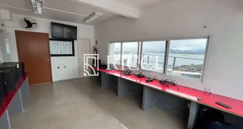 Sala comercial com 10 salas à venda no Centro, Santos 