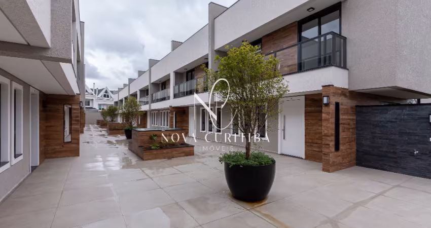 Townhouse com 3 suítes à venda no Santo Inácio