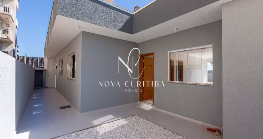 Casa térrea com 3 quartos e amplo terreno à venda em Afonso Pena