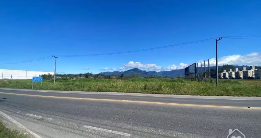 Área Comercial Urbana à venda no Vila Nova