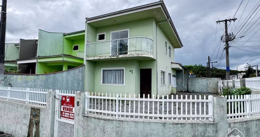 Sobrado Geminado Esquina à venda no Vila Nova