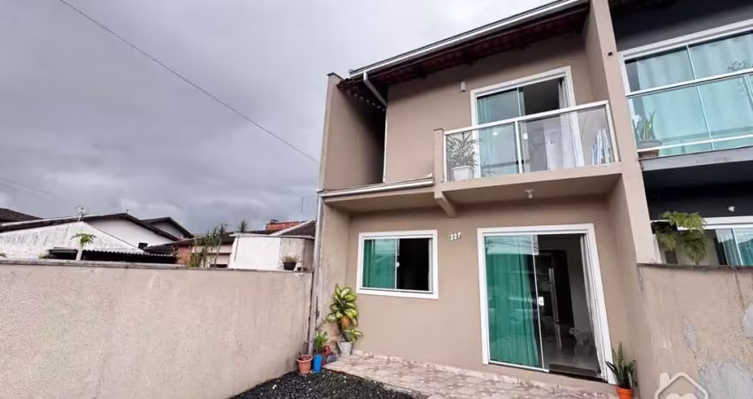Sobrado Geminado à venda no Vila Nova