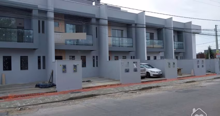 Sobrado Geminado à venda no Costa e Silva