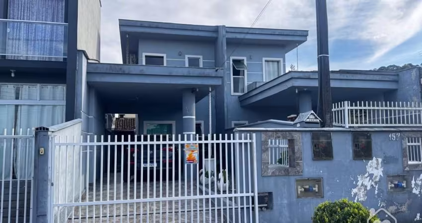 Sobrado Geminado à venda no Vila Nova