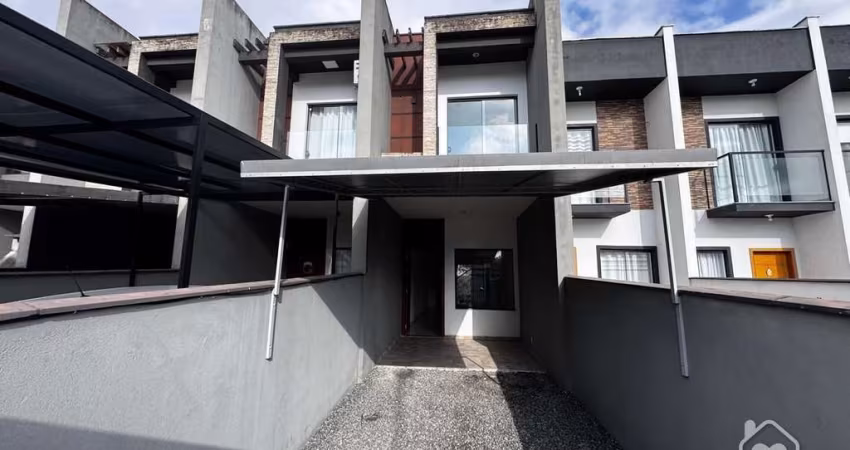 Sobrado Geminado à venda no Vila Nova