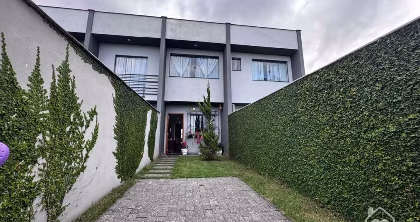 Sobrado Geminado à venda no Vila Nova