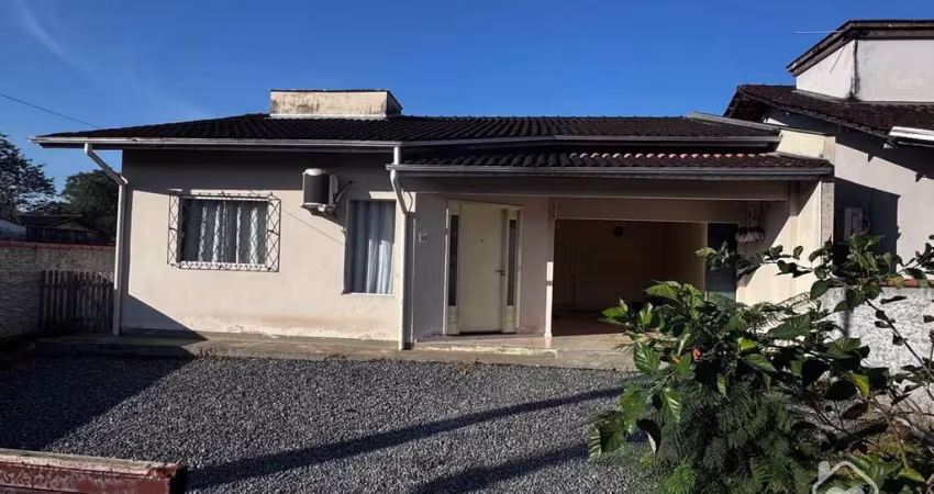 Casa Averbada à venda no Vila Nova