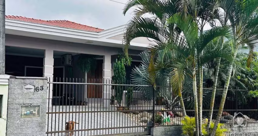 Casa  à venda no Vila Nova