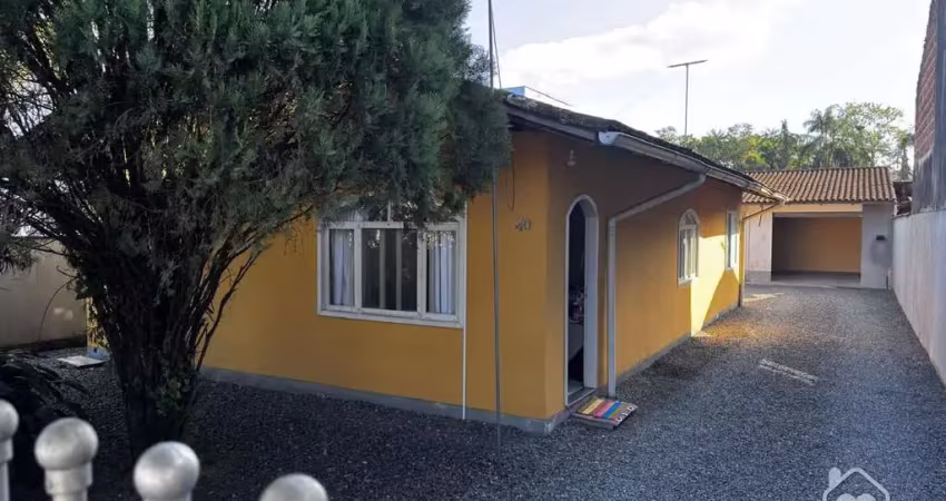 Casa com 2 quartos à venda na Rua Quinze de Novembro, 55441, Vila Nova, Joinville