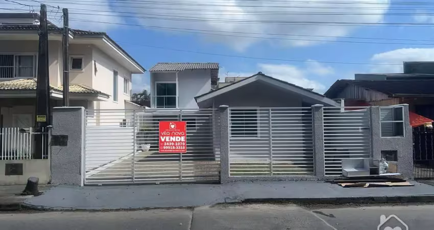 Casa com 4 quartos à venda na Rua Quinze de Novembro, 2357896, Vila Nova, Joinville