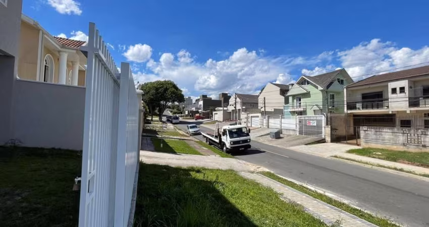Sobrado com 3 dormitórios à venda, 115 m  por R  698.000,00 - Xaxim - Curitiba PR