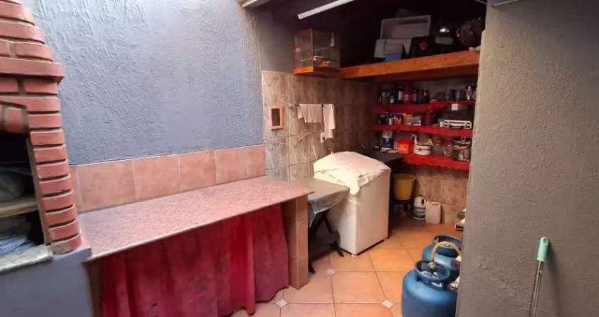 Casa 2 dormitorios 2 suites  para venda  em Sorocaba no bairro Jardim das Flores