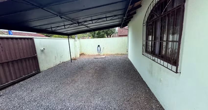 Casa com 3 quartos à venda na Rua Santa Apolônia, 321, Itaum, Joinville