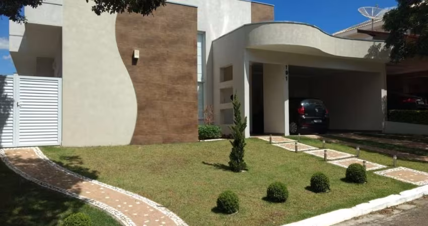 Casa à venda 3 Quartos, 3 Suites, 4 Vagas, 450M², Rainha, Louveira - SP | Associação Villagio Capri