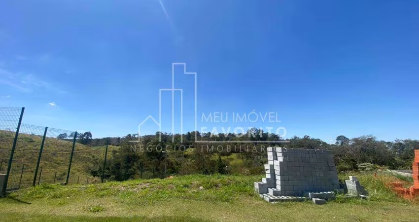Terreno à venda de 651,19m  no Bosque do Horto, condomínio alto padrão
