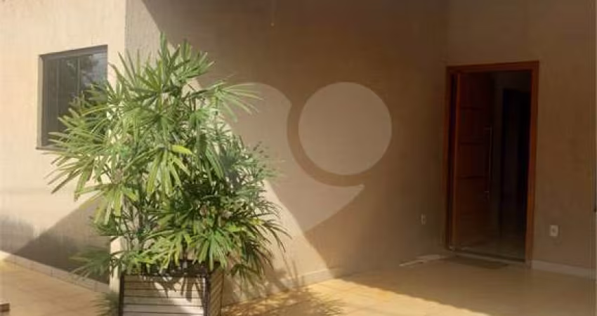Casa com 3 quartos à venda em Jardim Das Américas 2ª Etapa - GO
