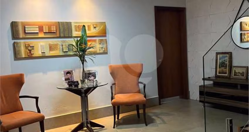 Sobrado com 3 quartos à venda em Cidade Jardim - GO