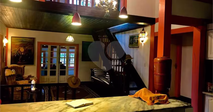 Fazenda com 5 quartos à venda em Jaranápolis - GO