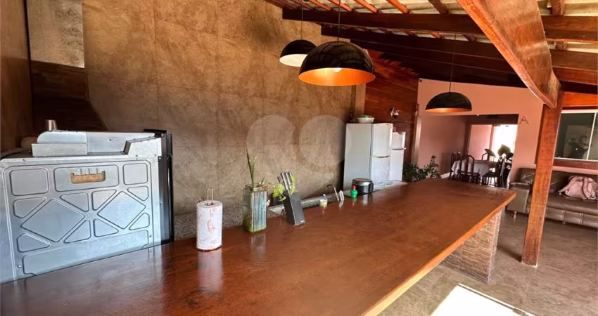 Casa com 3 quartos à venda em Residencial Itatiaia - GO