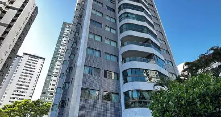 Apartamento à venda com 3 quartos sendo 3 suites, 174m² área útil por R$ 1.900.000,00