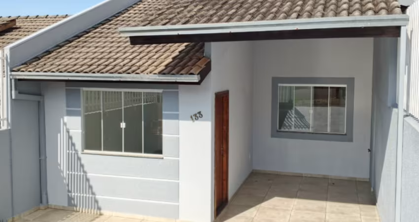 Casa com 2 quartos à venda no Parque Do Som!