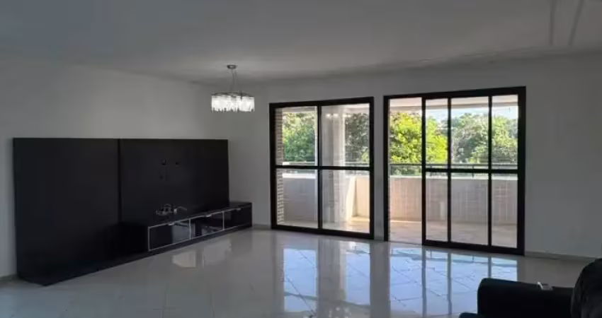 Piazza d´lacqua, ponta negra,  4 suítes, sendo 1 master, 195m2, 3 vagas de garaem