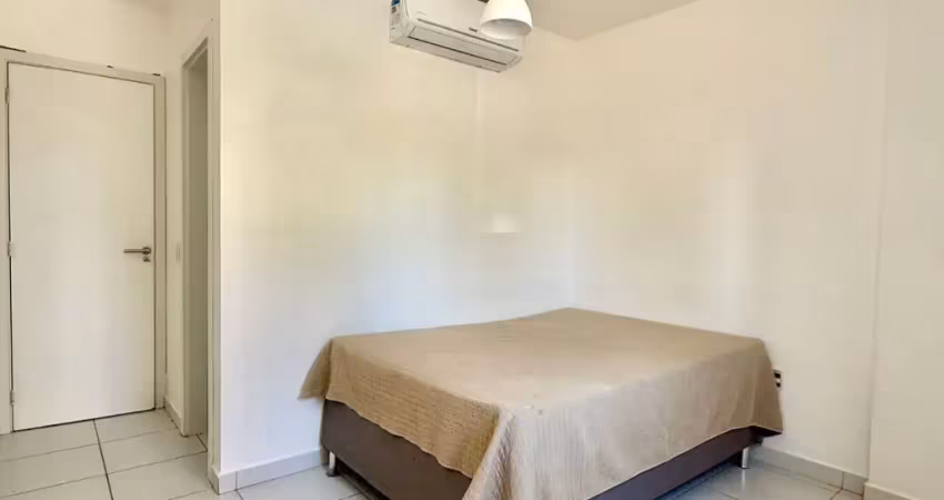 Cond riverside, 65m2, com 2 quartos sendo 1 suíte climatizada, armários na cozinha e nos quartos