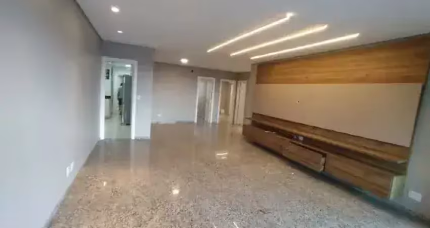 Ponta negra, ed beethovem, 180m2, 4 suítes sendo 1 com closet, 3  vagas