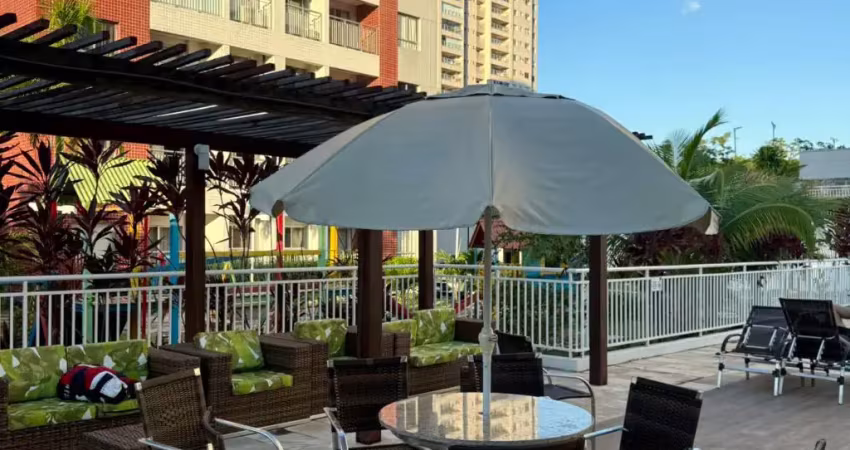 Cond riverside, 65m2, com 2 quartos sendo 1 suíte climatizada, armários na cozinha e nos quartos