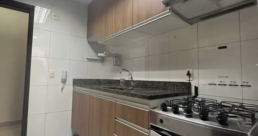 Cond weekend, 79m2, mobiliado , com 3 quartos sendo 1 suíte, andar alto