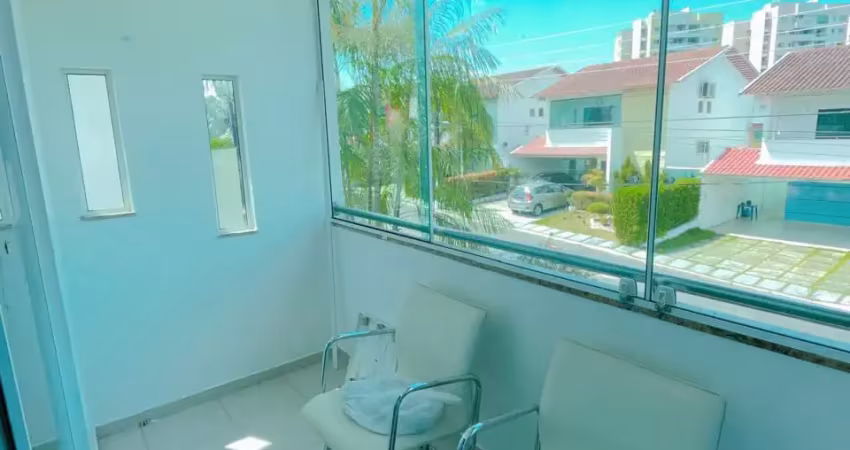 Cond atlantis parque 10, 200m2, 4 suítes, todo climatizado e com armários, 4 vagas de garagem