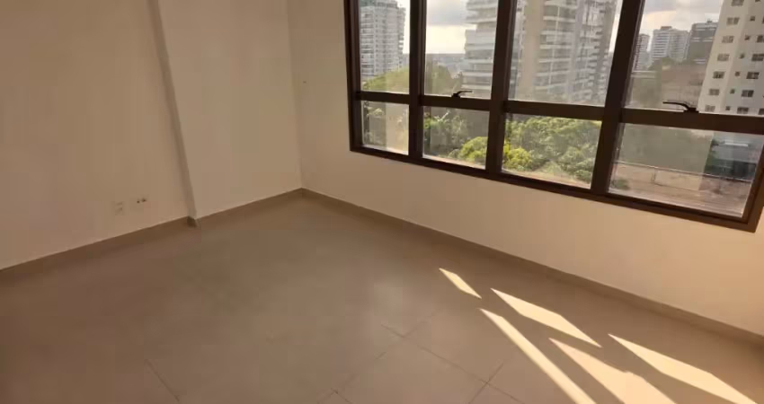 Sala comércial edíficil manaus first, 60m2, 2 salas sendo 1 de reunião, 1 banheiro e 1 vaga garagem