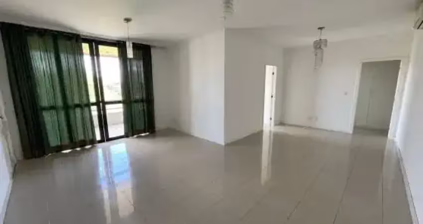 Ponta negra. cond. claudio santoro. com 170m2, 3 suites, sala para 3 ambientes e 3 vagas.
