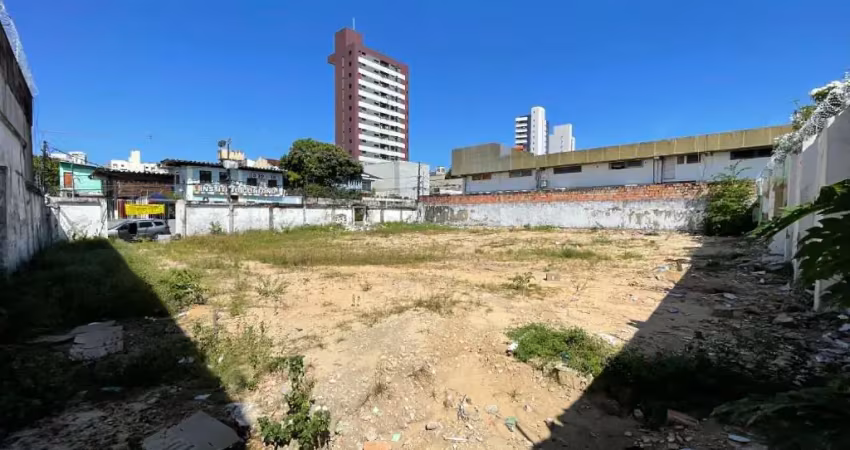 Terreno com 900m2, localizado na rua rio madeira no bairro nossa senhor das graças