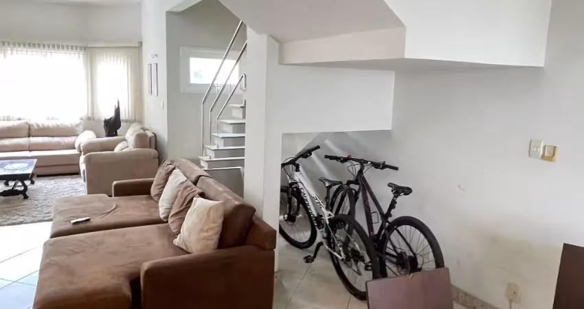 Cond. residencial portugal casa duplex - 3 suítes - 100% mobiliada, 4 vagas + mezanino