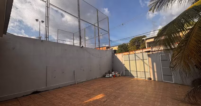 Jardim petrópolis, alugo casa com duplex com 4 suites, sala para 2 ambientes, 6 vagas.