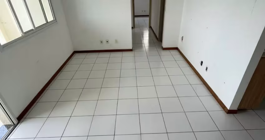 Condomínio vivendas do rio negro – alugo - 3 quartos sendo 1 suite, andar alto e 2 vagas.