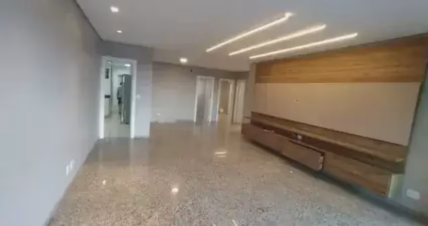 Ponta negra, ed beethovem, 180m2, 4 suítes sendo 1 com closet, 3  vagas