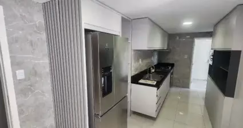 Altos da recife, 140m2, com 3 suítes climatizadas, 1 quarto de serviço , area de serviço,