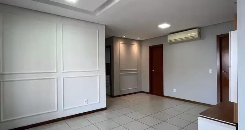 Cond. porto seguro, 3 quartos sendo 1 suite, sala para 2 ambientes, cozinha com modulados e 2 vagas.